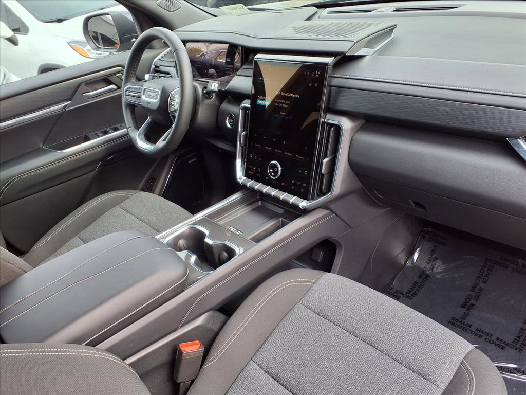 Used 2025 GMC Acadia Elevation image 24