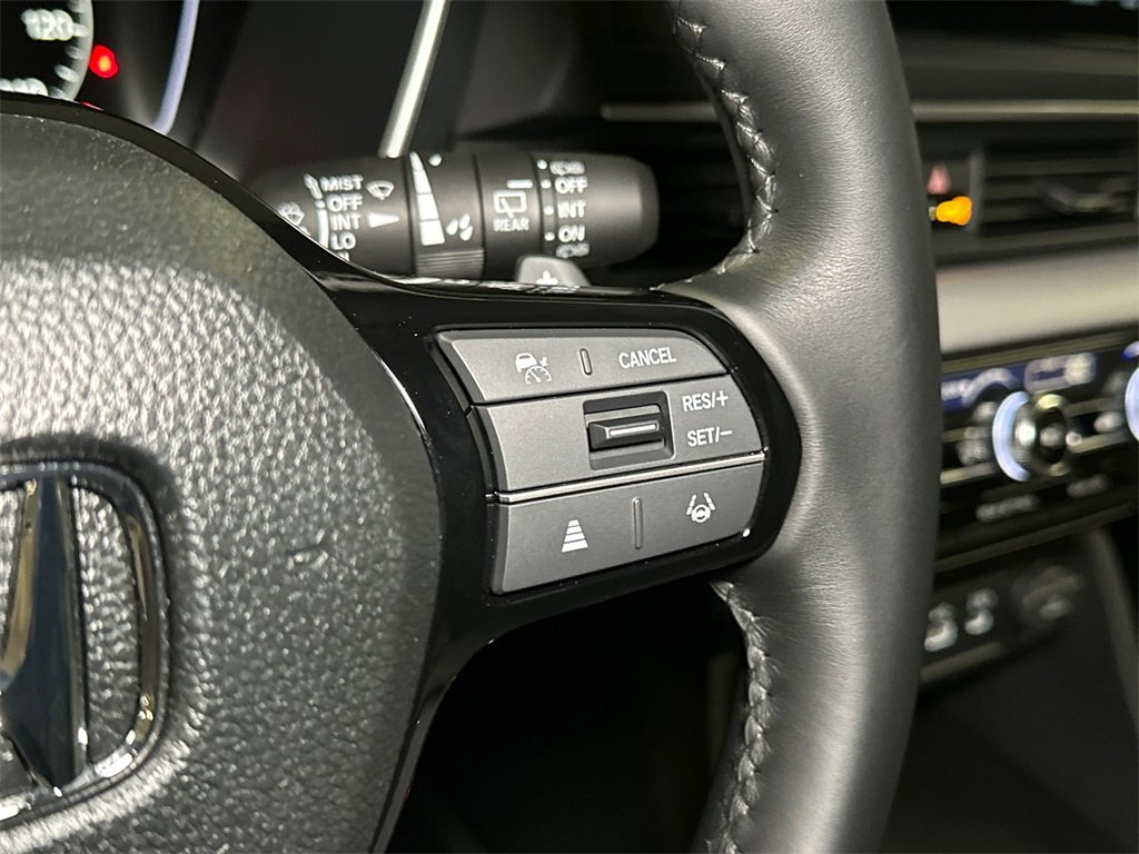 Used 2023 Honda Pilot Touring image 28