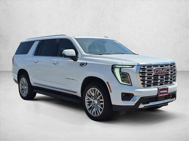 Used 2025 GMC Yukon XL Denali AWD/4WD video 3