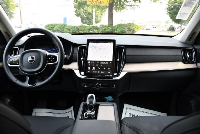 New 2026 Volvo XC90 B6 Plus w/ Protection Package Premier AWD/4WD image 19