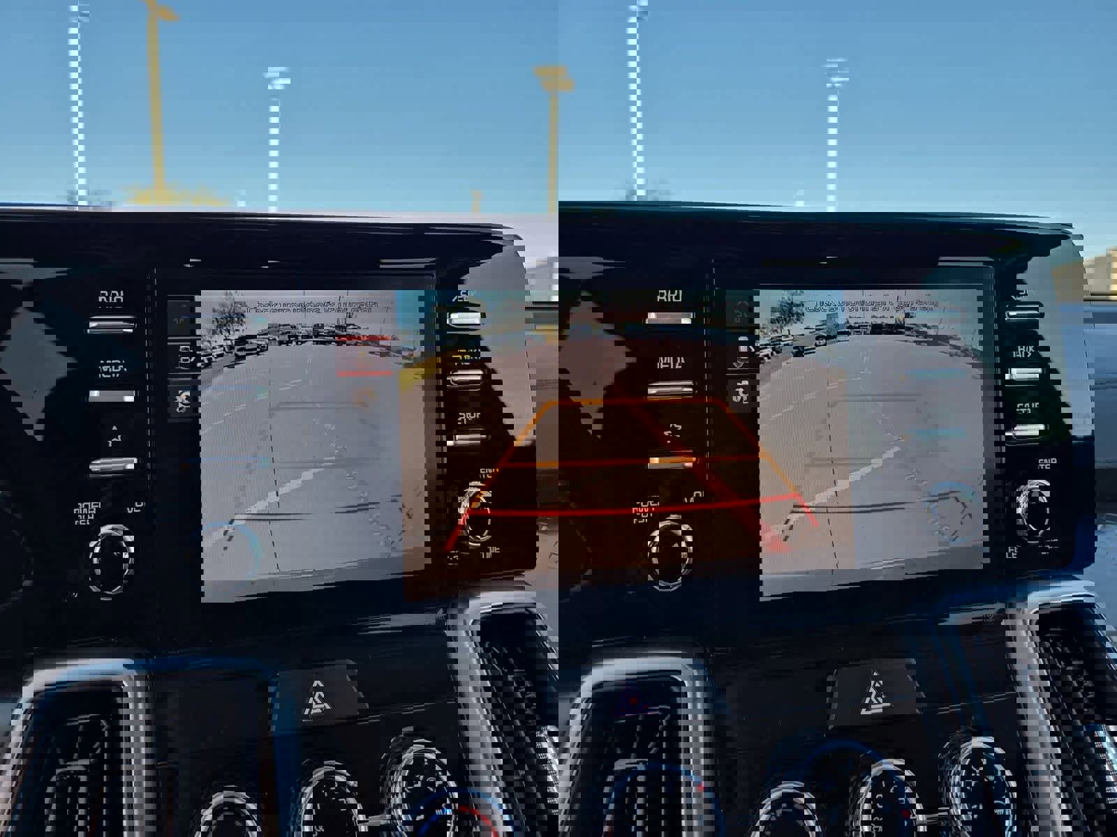 Used 2023 Kia Sorento LX image 27