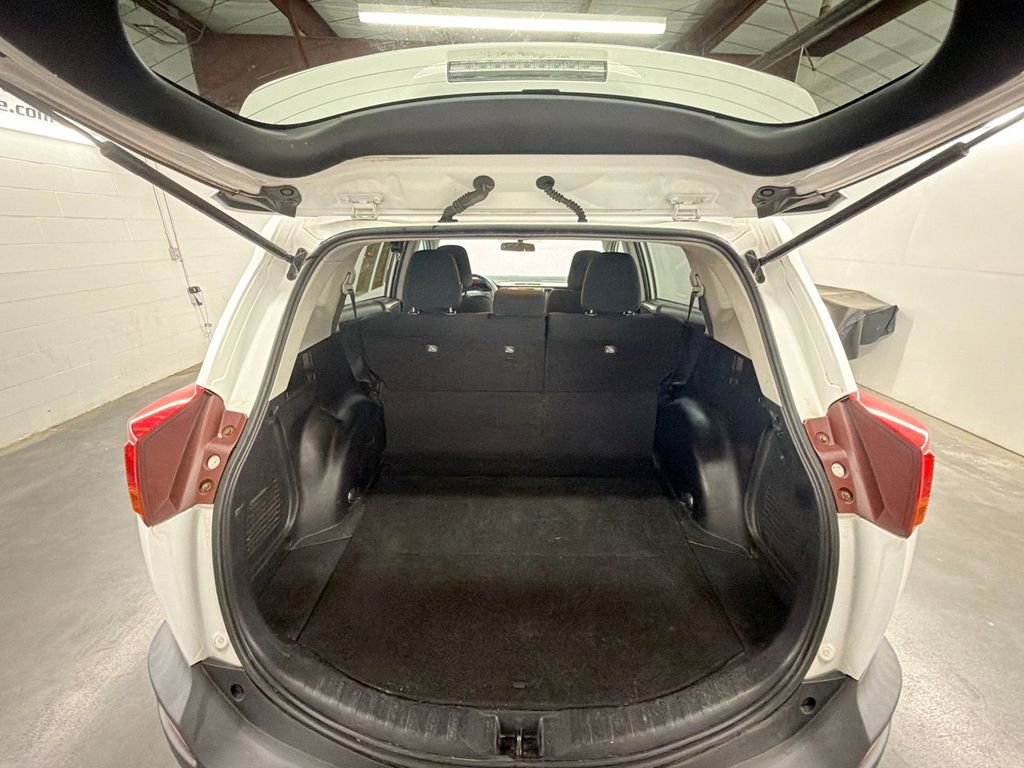 Used 2013 Toyota RAV4 XLE FWD image 22