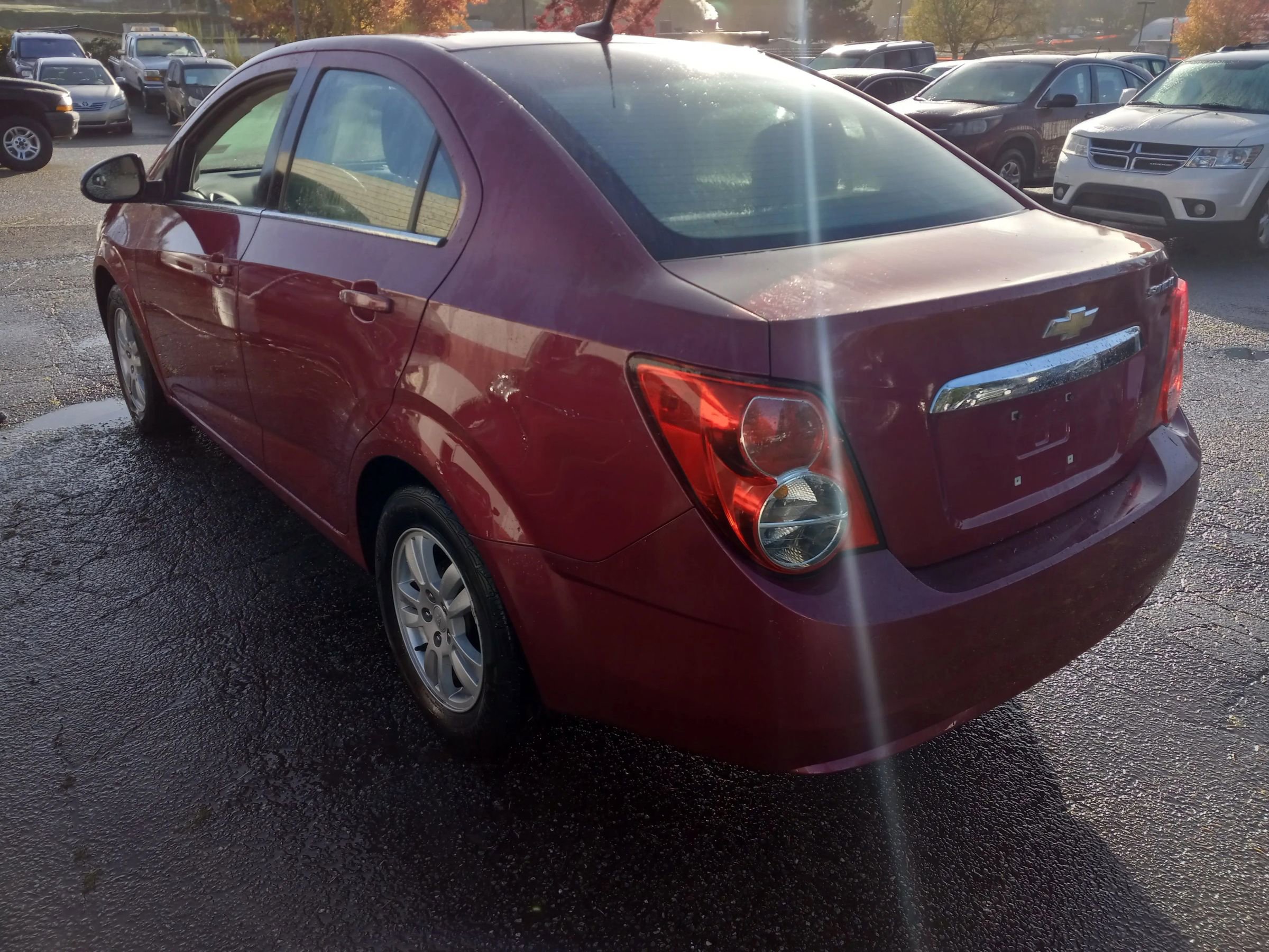 Used 2014 Chevrolet Sonic LT w/ LT Promotional Package image 2