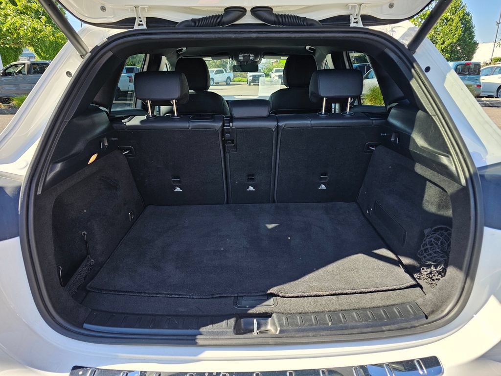 Used 2025 Mercedes-Benz GLA 250 image 11