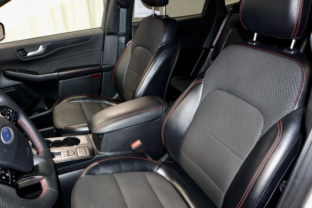 Certified 2023 Ford Escape ST-Line image 25