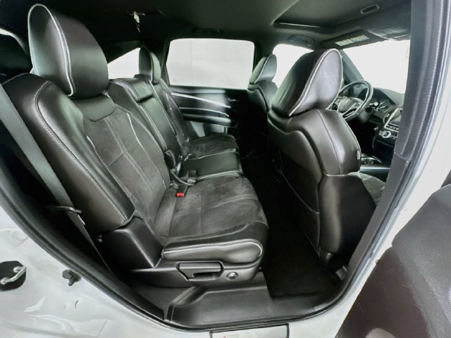 Used 2020 Acura MDX w/ Technology Package AWD/4WD image 9