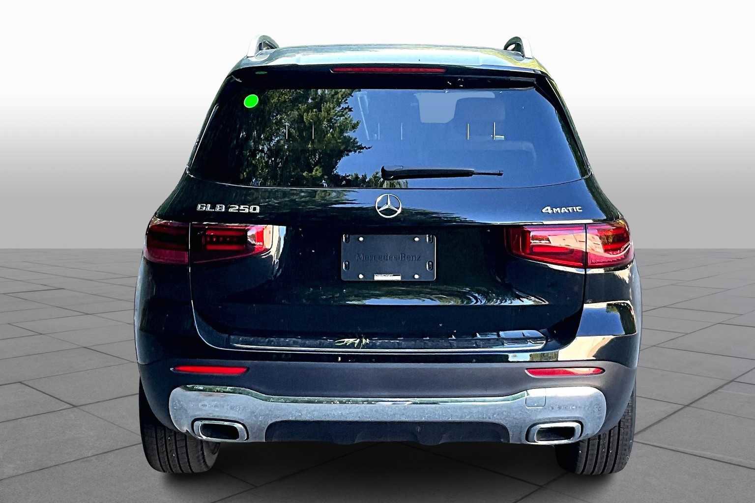 New 2026 Mercedes-Benz GLB 250 4MATIC image 5