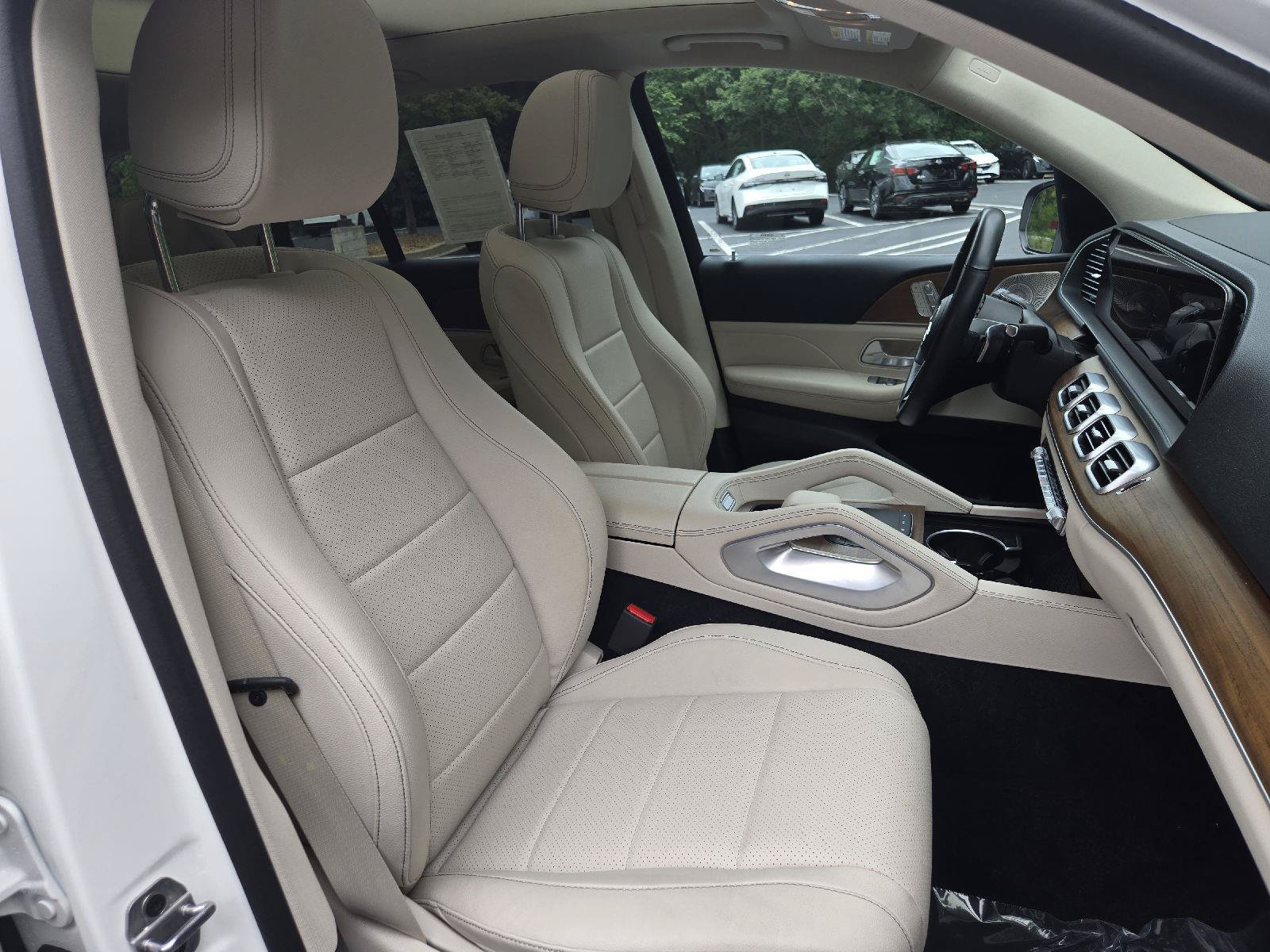 Used 2024 Mercedes-Benz GLE 450 4MATIC image 25