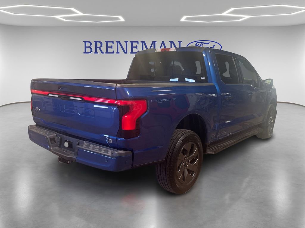 Used 2022 Ford F150 Lightning Lariat w/ Max Trailer Tow Package image 5