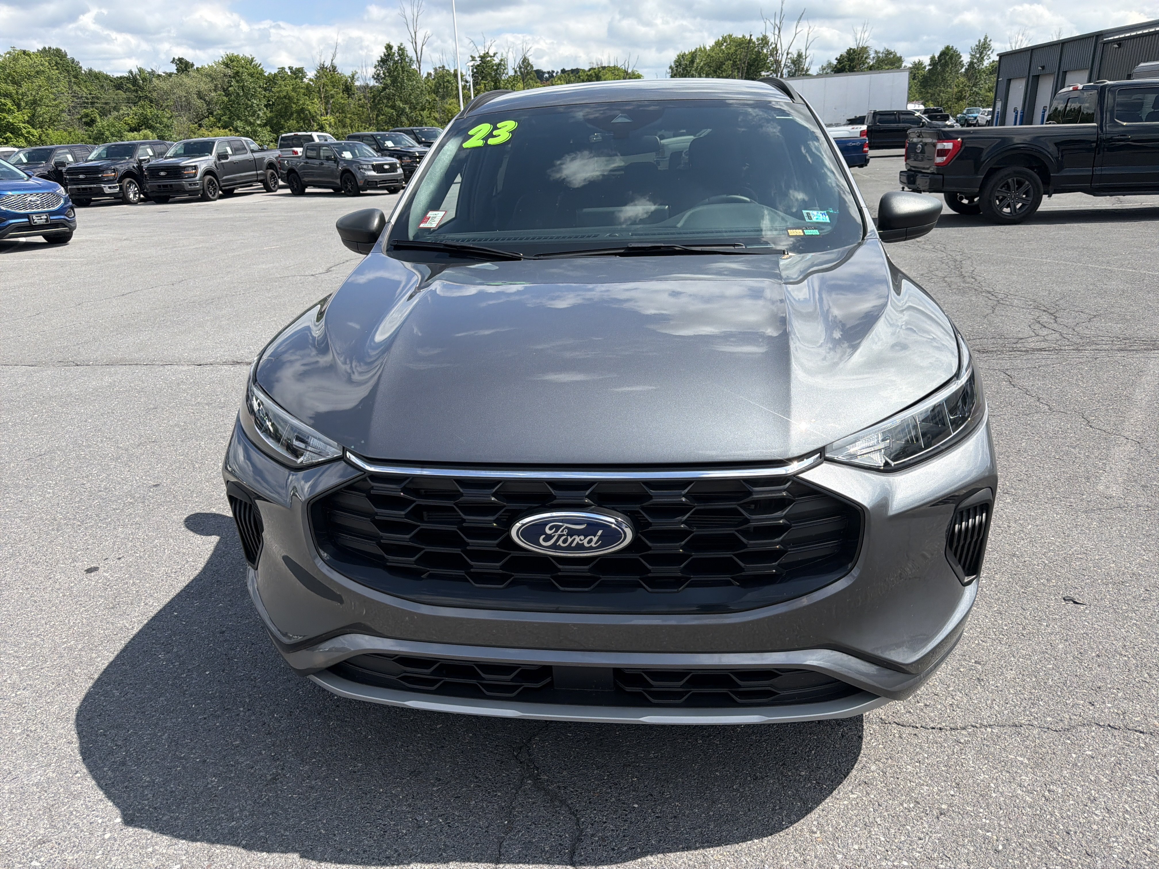 Used 2023 Ford Escape ST-Line w/ Tech Pack #1 AWD/4WD image 9