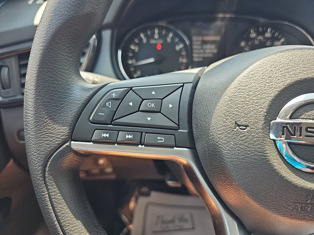 Used 2018 Nissan Rogue S AWD/4WD image 17