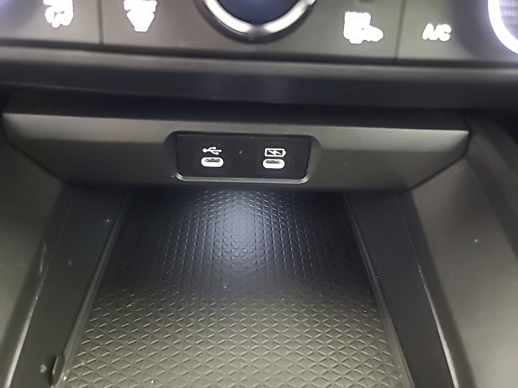 Used 2023 Honda Accord EX image 33