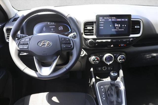 New 2026 Hyundai Venue SEL FWD image 24