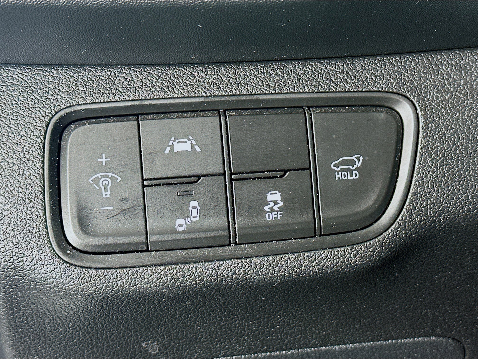 Used 2020 Hyundai Santa Fe SEL w/ Convenience Package FWD image 17