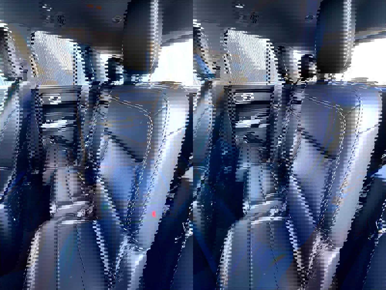 Used 2023 Ford Explorer XLT w/ Equipment Group 202A image 15