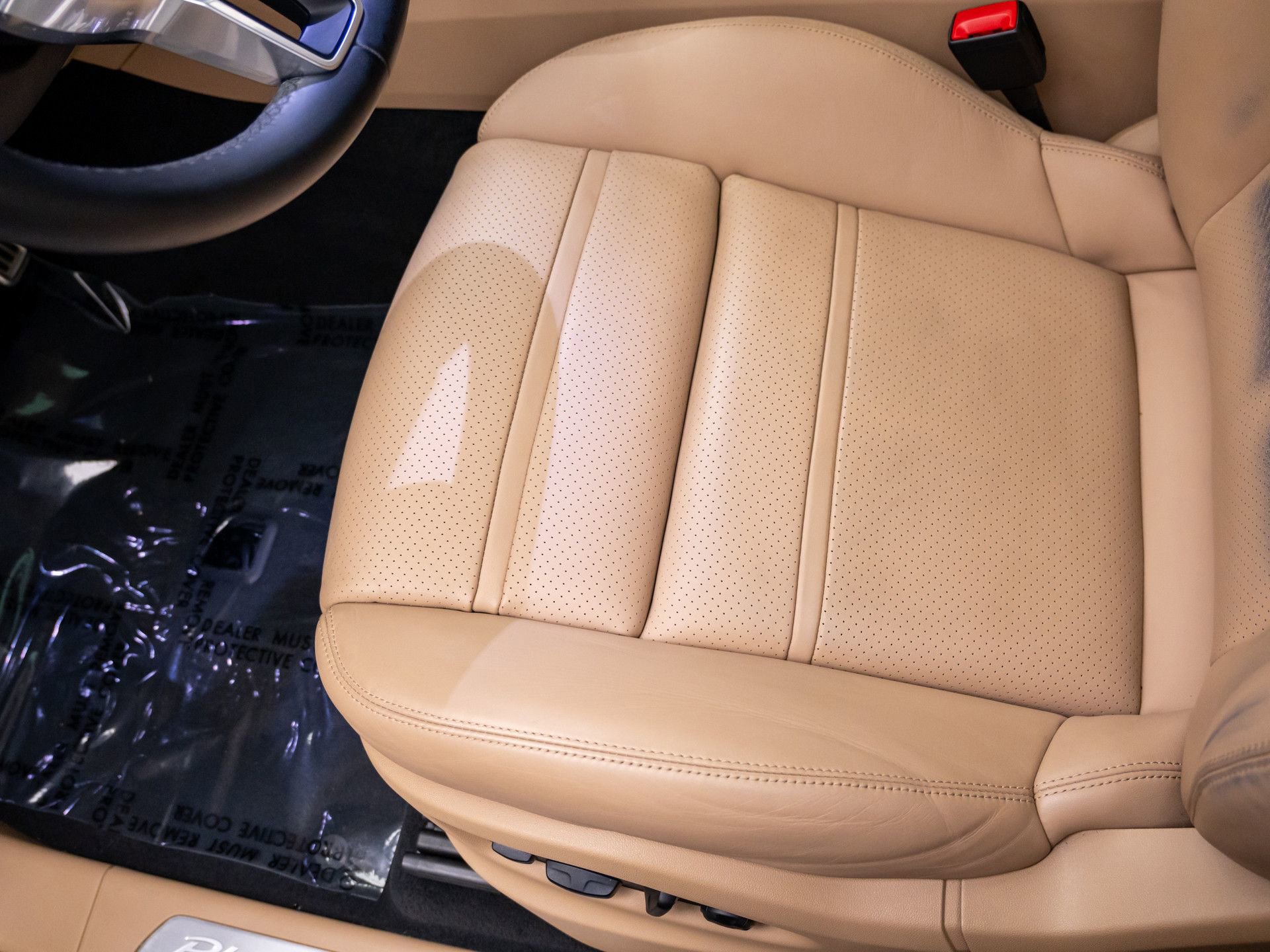 Certified 2022 Porsche Cayenne S Platinum image 16