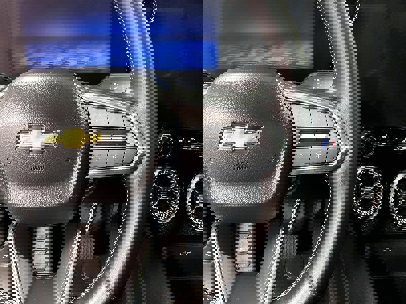 Used 2024 Chevrolet Blazer EV LT image 24