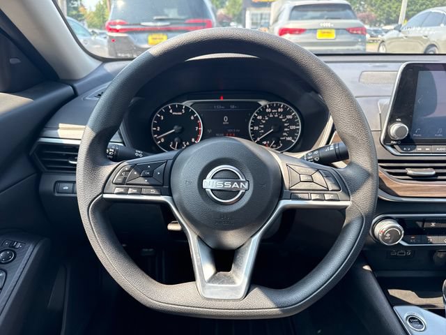Used 2024 Nissan Altima 2.5 SV FWD image 22