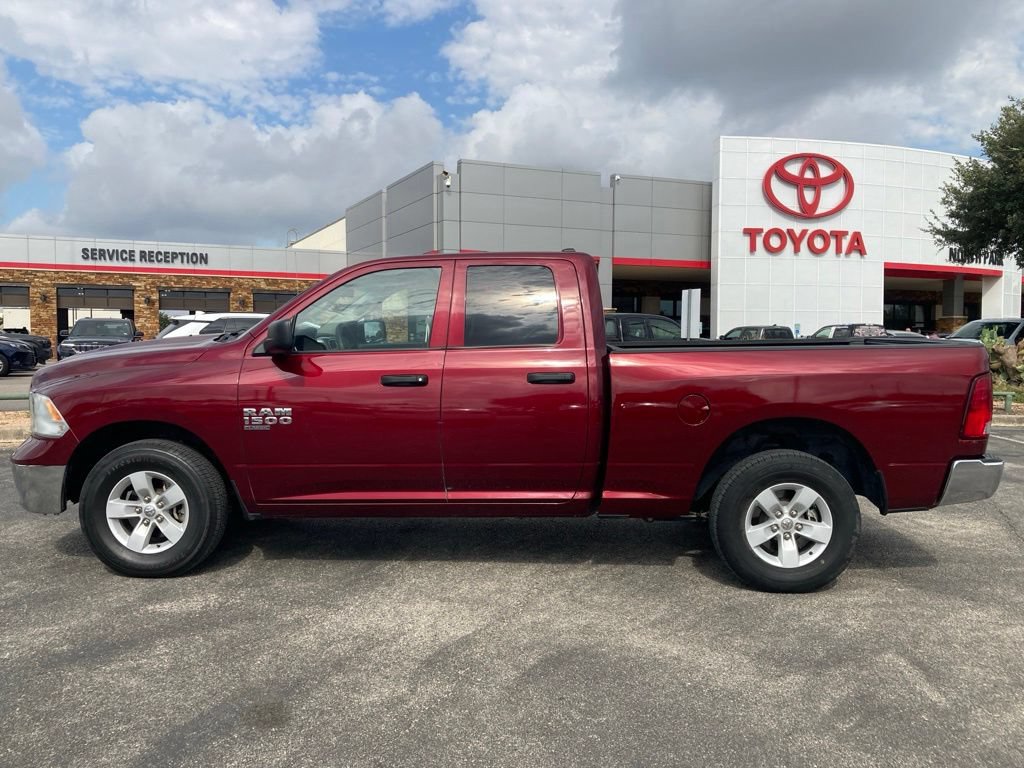Used 2024 RAM 1500 Classic SLT AWD/4WD image 8