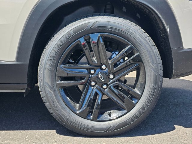 New 2026 Chevrolet Trax ACTIV w/ Driver Confidence Package FWD image 11