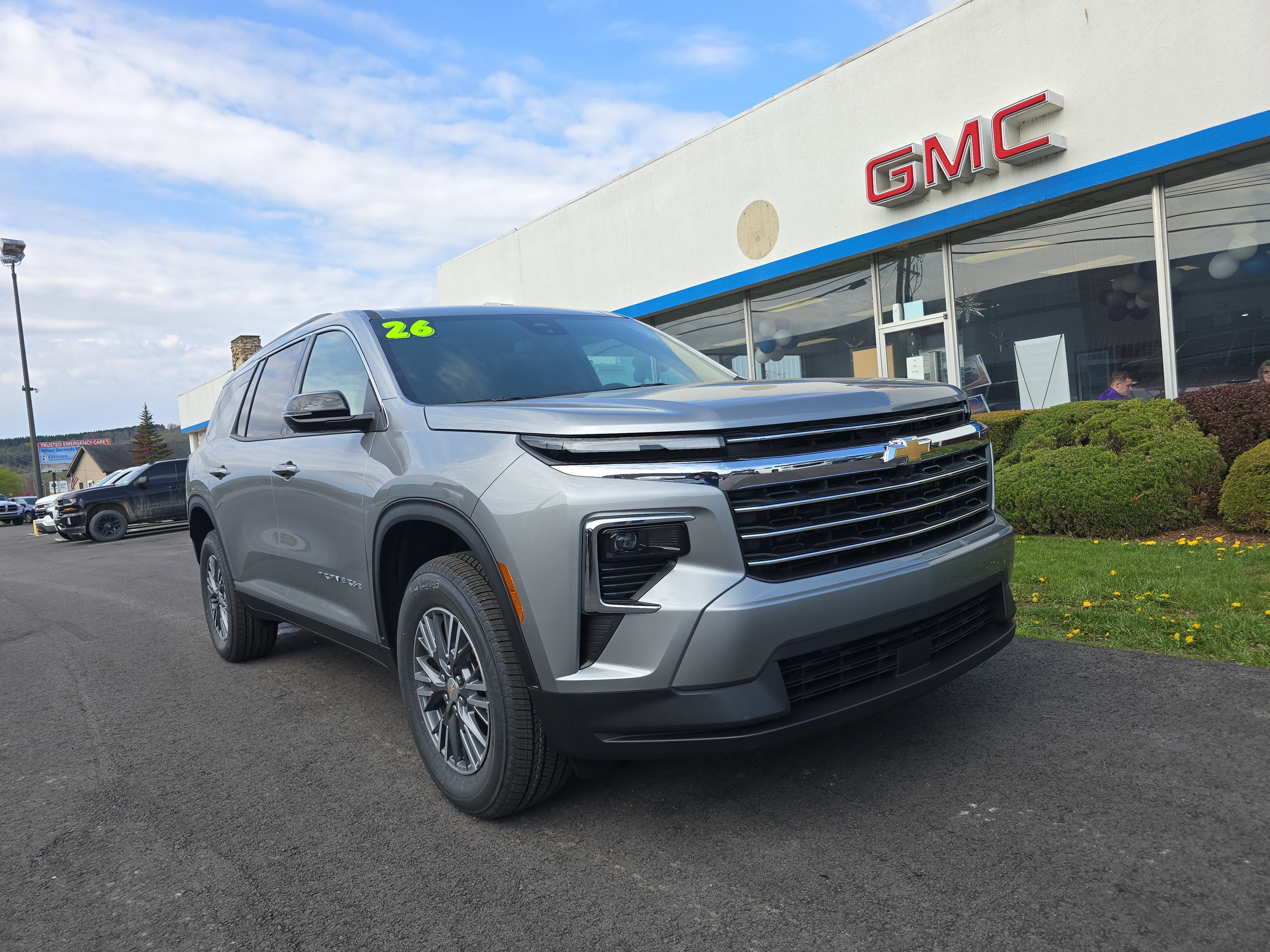 New 2026 Chevrolet Traverse LT AWD/4WD image 1