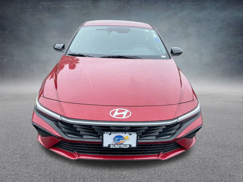 Used 2025 Hyundai Elantra Sport image 35