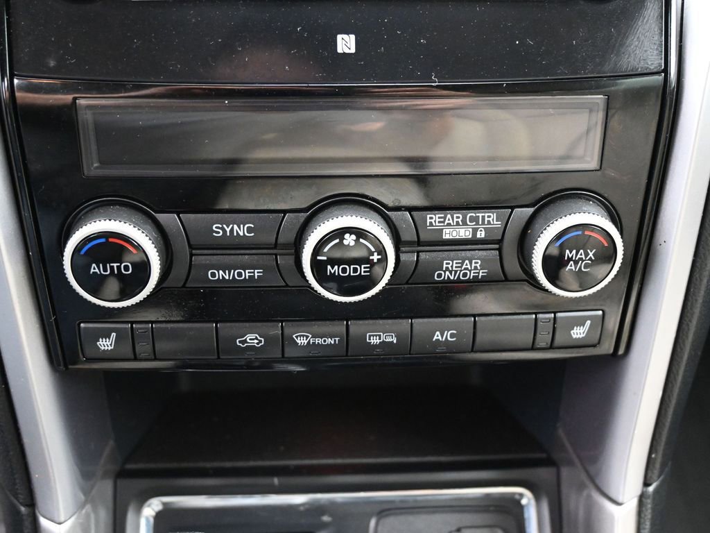 Used 2019 Subaru Ascent Premium image 19