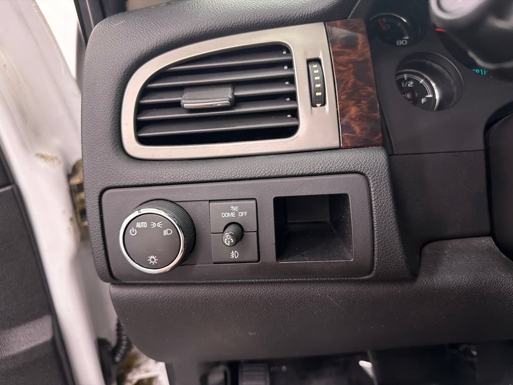 Used 2012 GMC Yukon XL Denali AWD/4WD image 30
