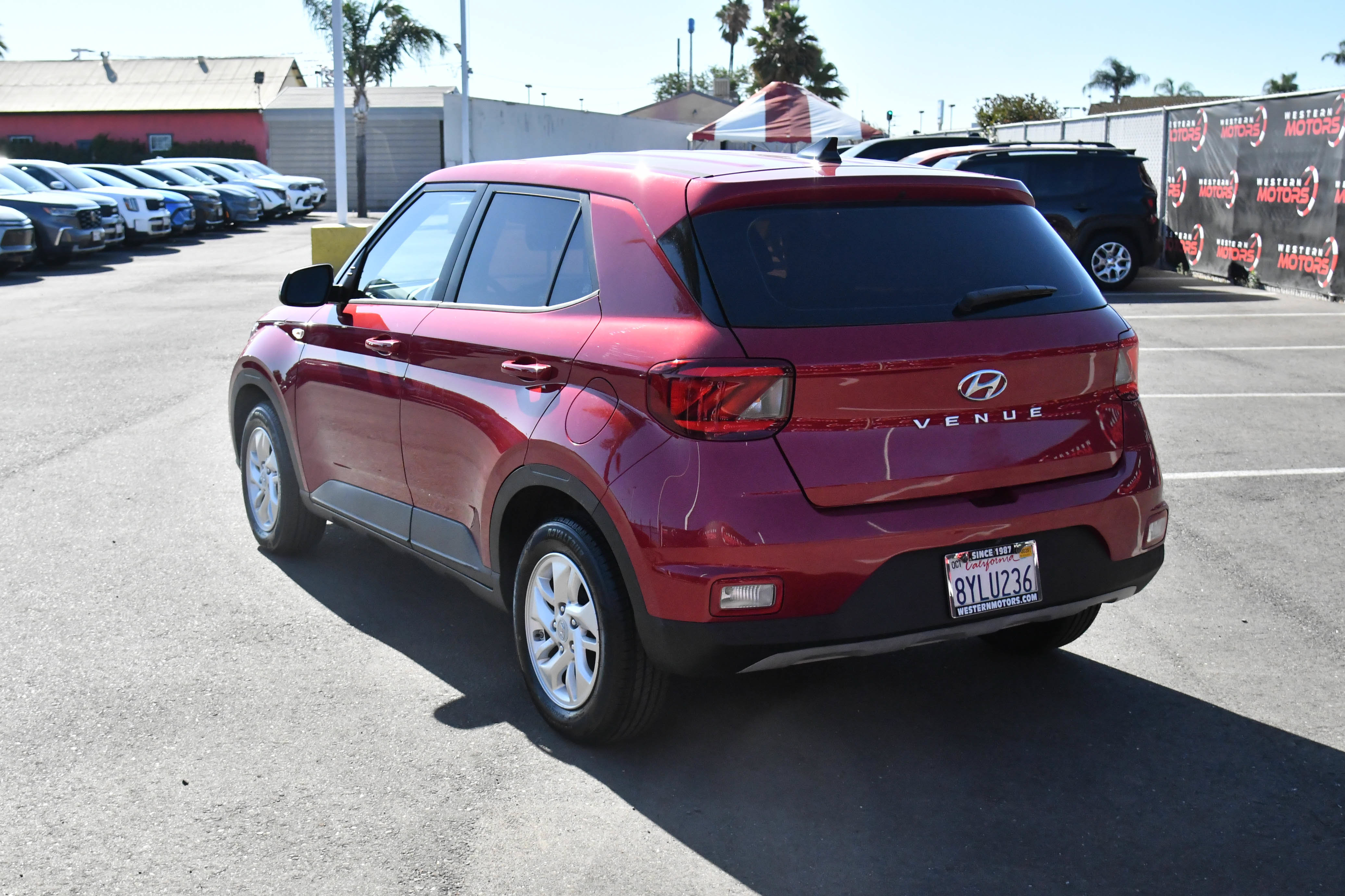 Used 2022 Hyundai Venue SE w/ Cargo Package FWD image 6