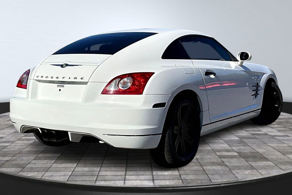 Used 2004 Chrysler Crossfire Coupe image 2
