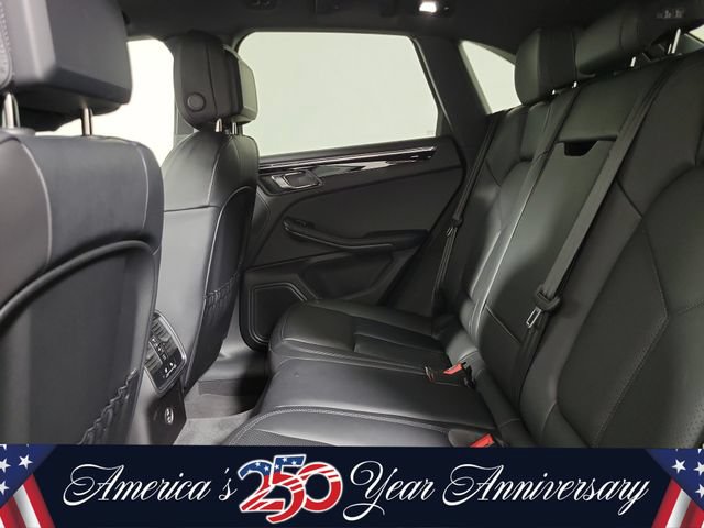 Used 2025 Porsche Macan AWD/4WD image 9
