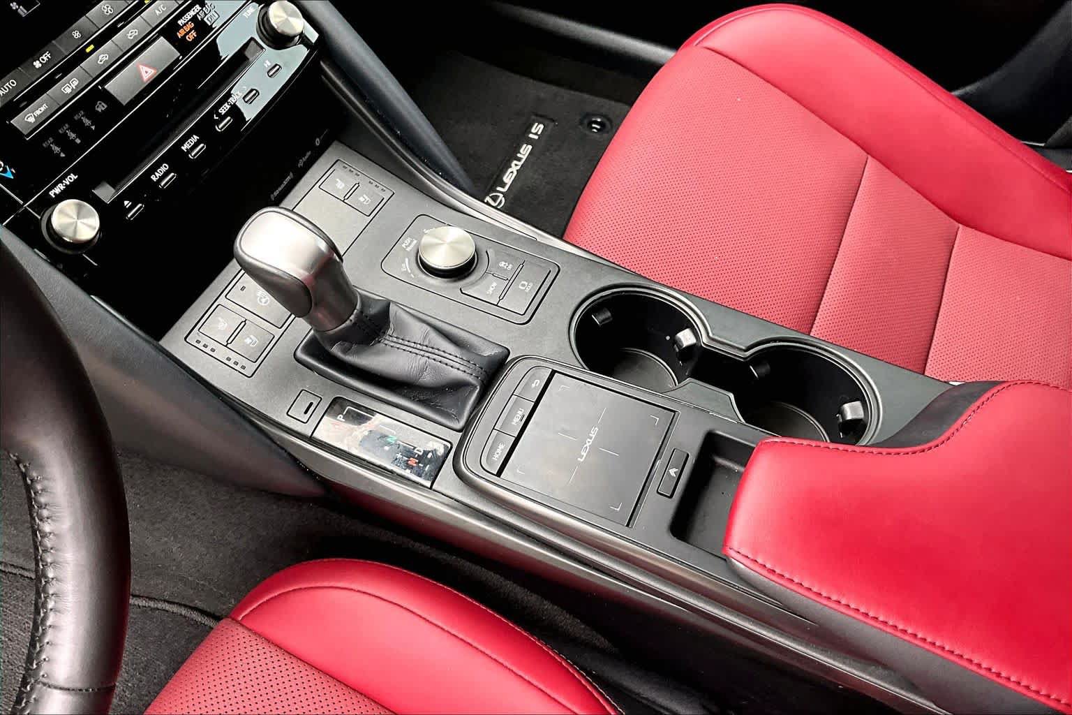 Used 2024 Lexus IS 300 w/ Comfort Package RWD image 17