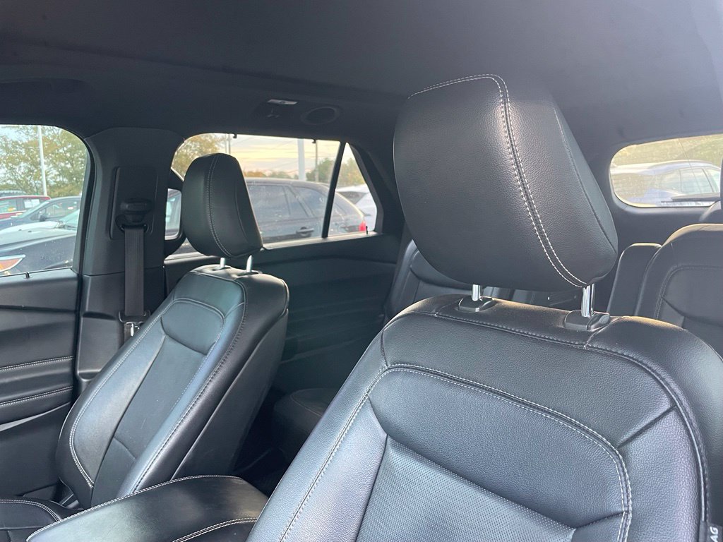 Used 2020 Ford Explorer Limited AWD/4WD image 9