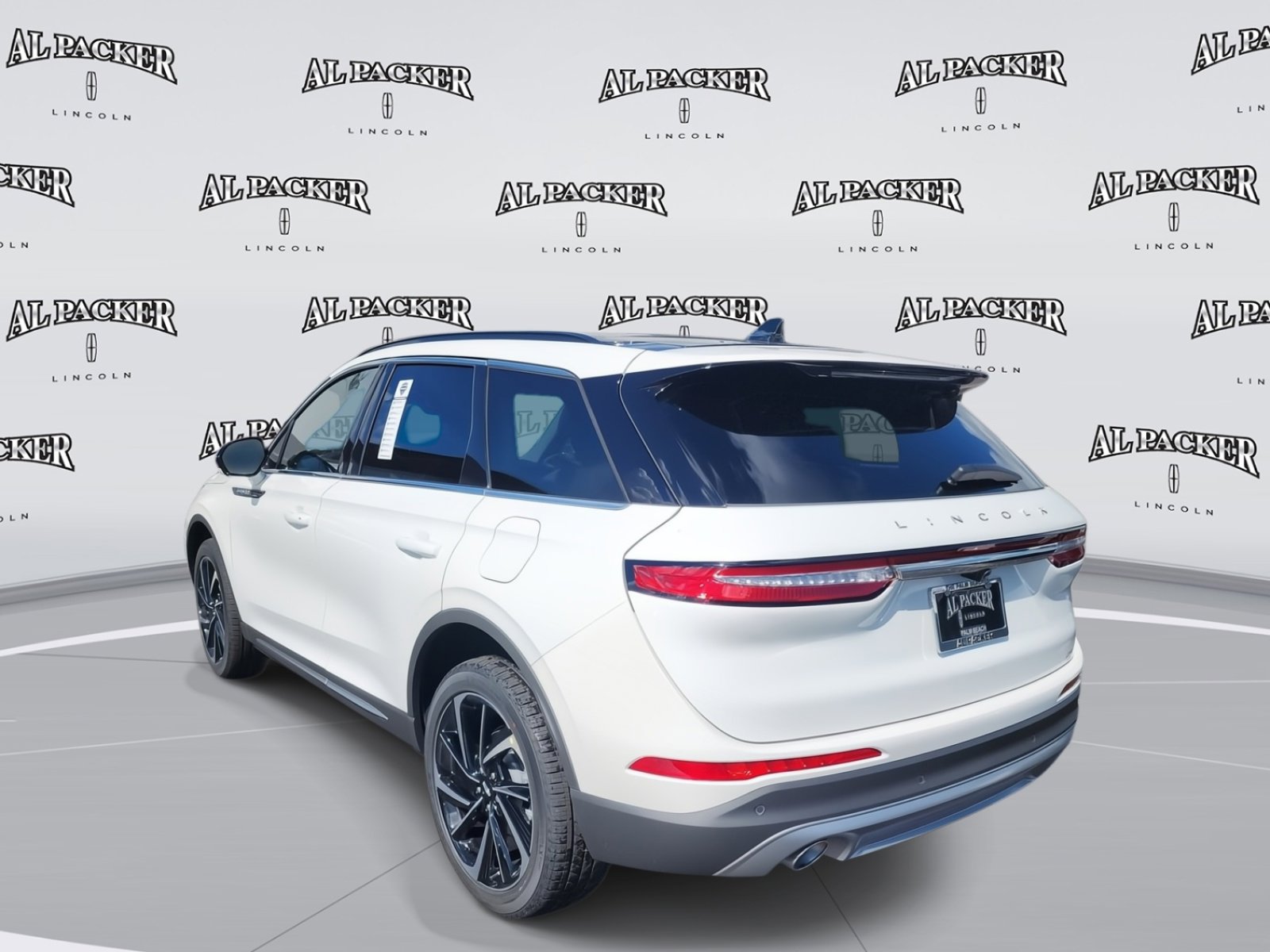 New 2026 Lincoln Corsair Reserve image 3