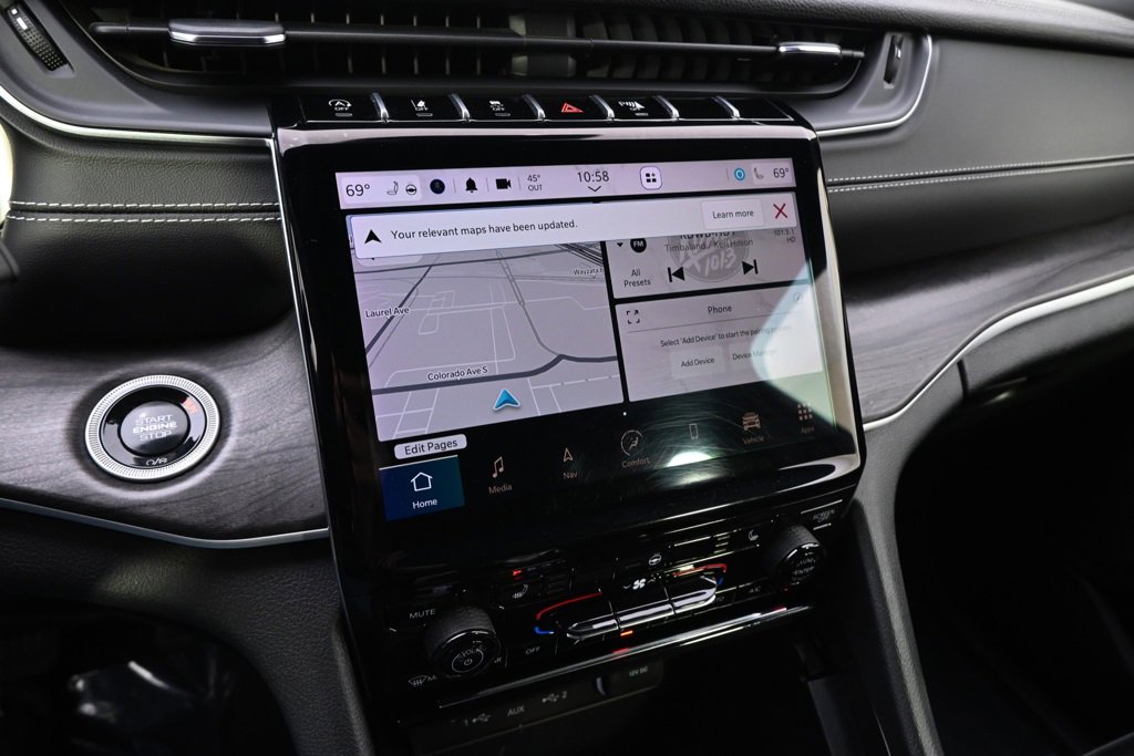 Used 2024 Jeep Grand Cherokee L Limited image 28