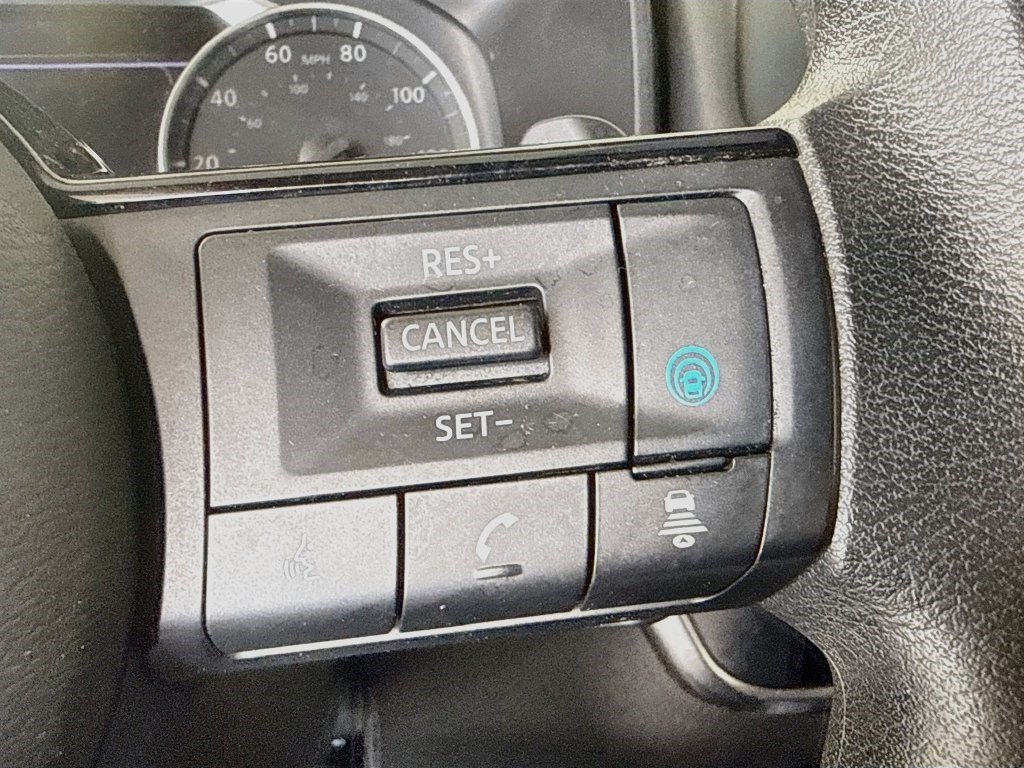 Used 2023 Nissan Rogue SV FWD image 14
