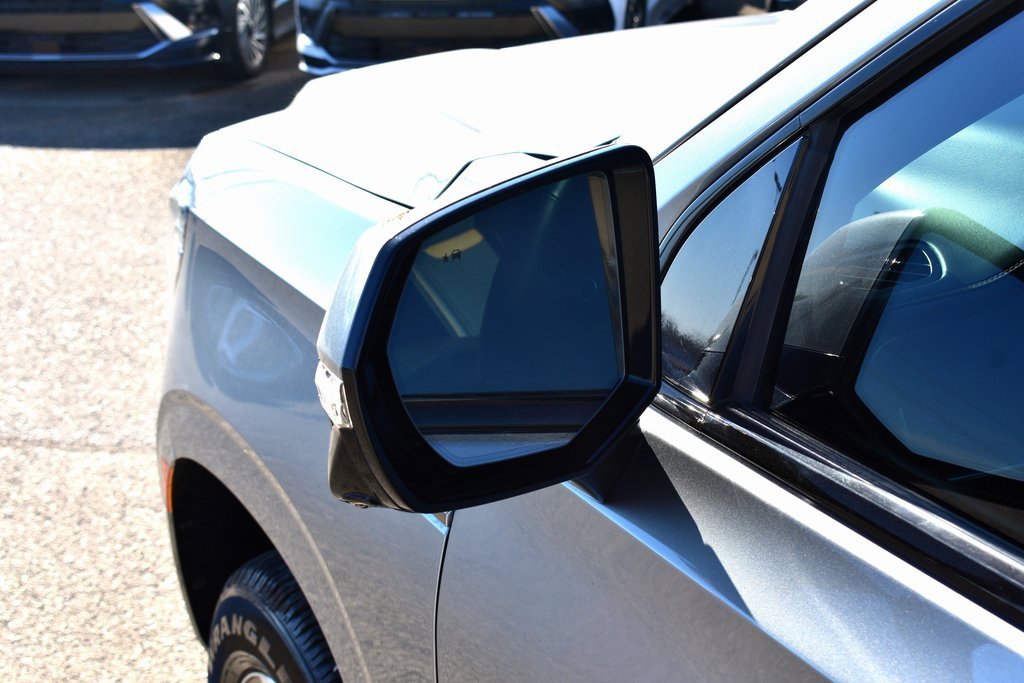 Used 2023 GMC Yukon XL AT4 w/ AT4 Premium Plus Package image 13