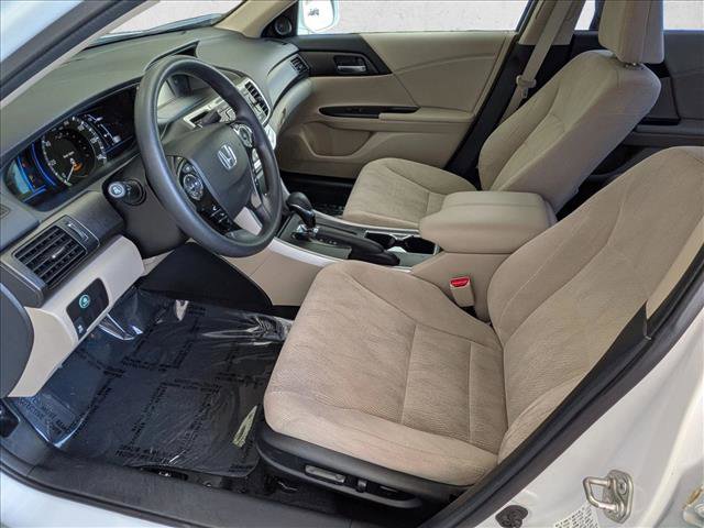 Used 2015 Honda Accord Hybrid Sedan image 16