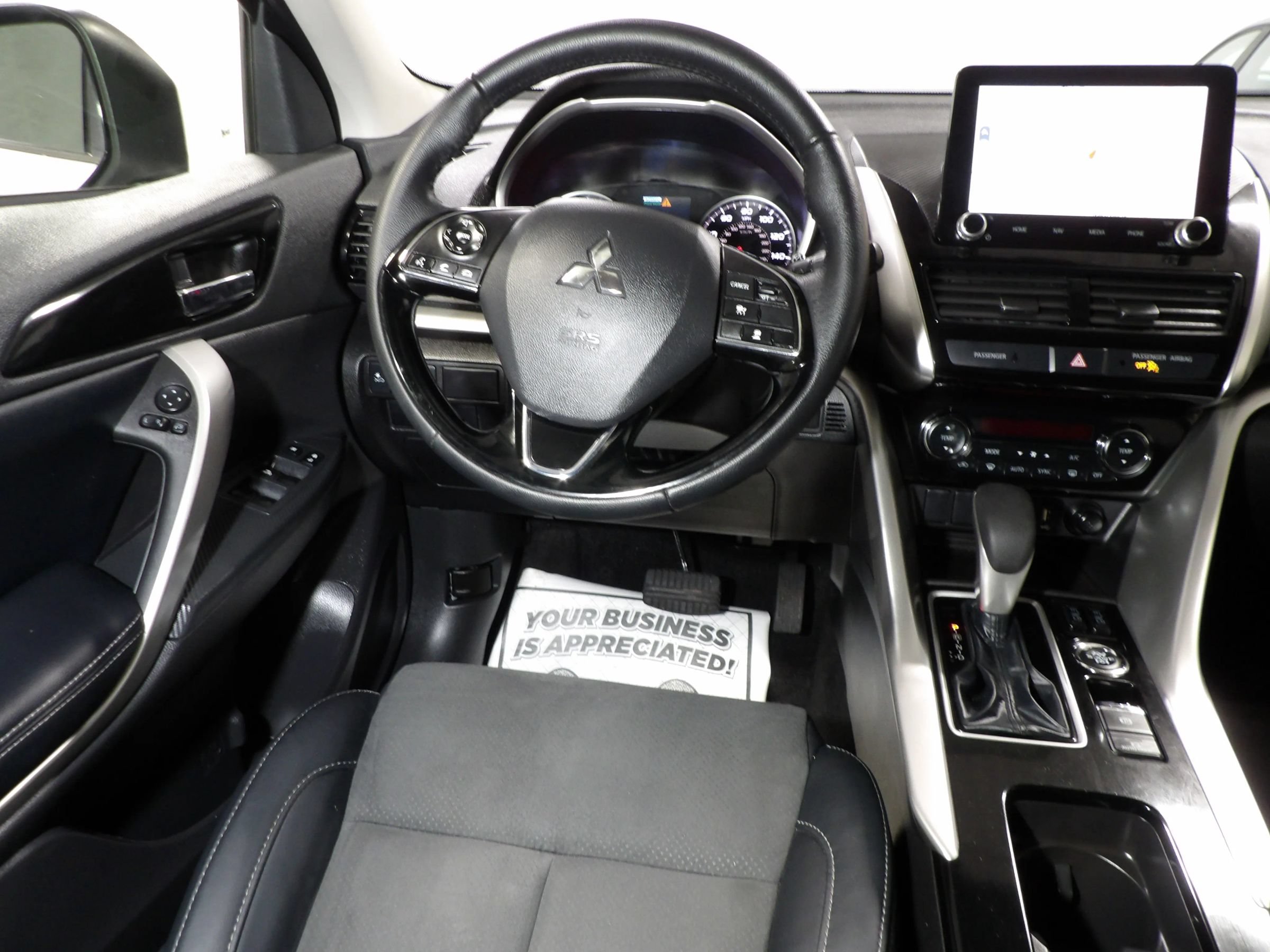 Used 2025 Mitsubishi Eclipse Cross SE AWD/4WD image 14