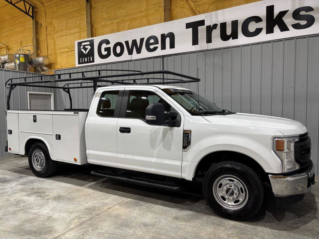 Used 2022 Ford F250 XL w/ Power Equipment Group RWD image 3