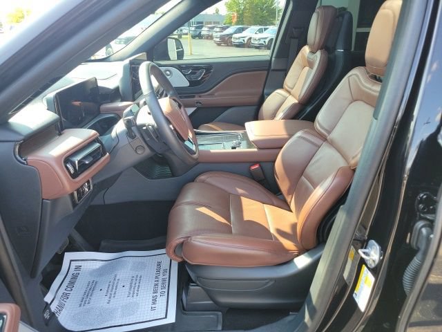 Certified 2025 Lincoln Aviator Reserve w/ Equipment Group 201A AWD/4WD image 6