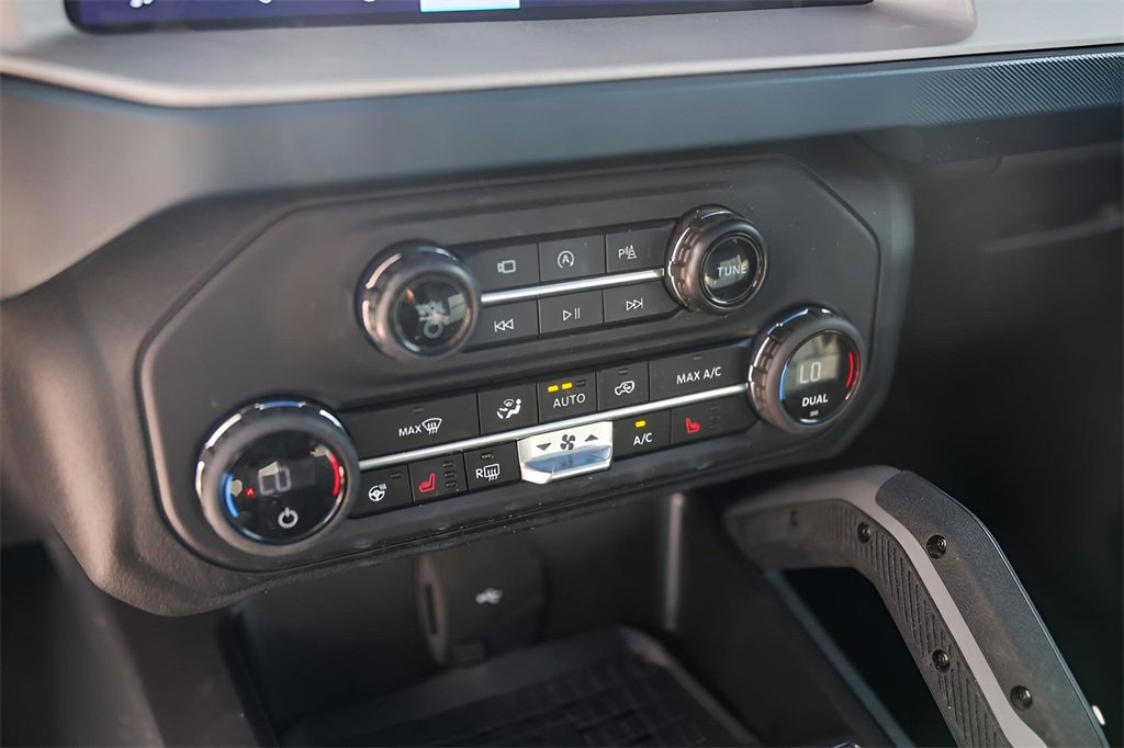 Used 2024 Ford Bronco Outer Banks image 19