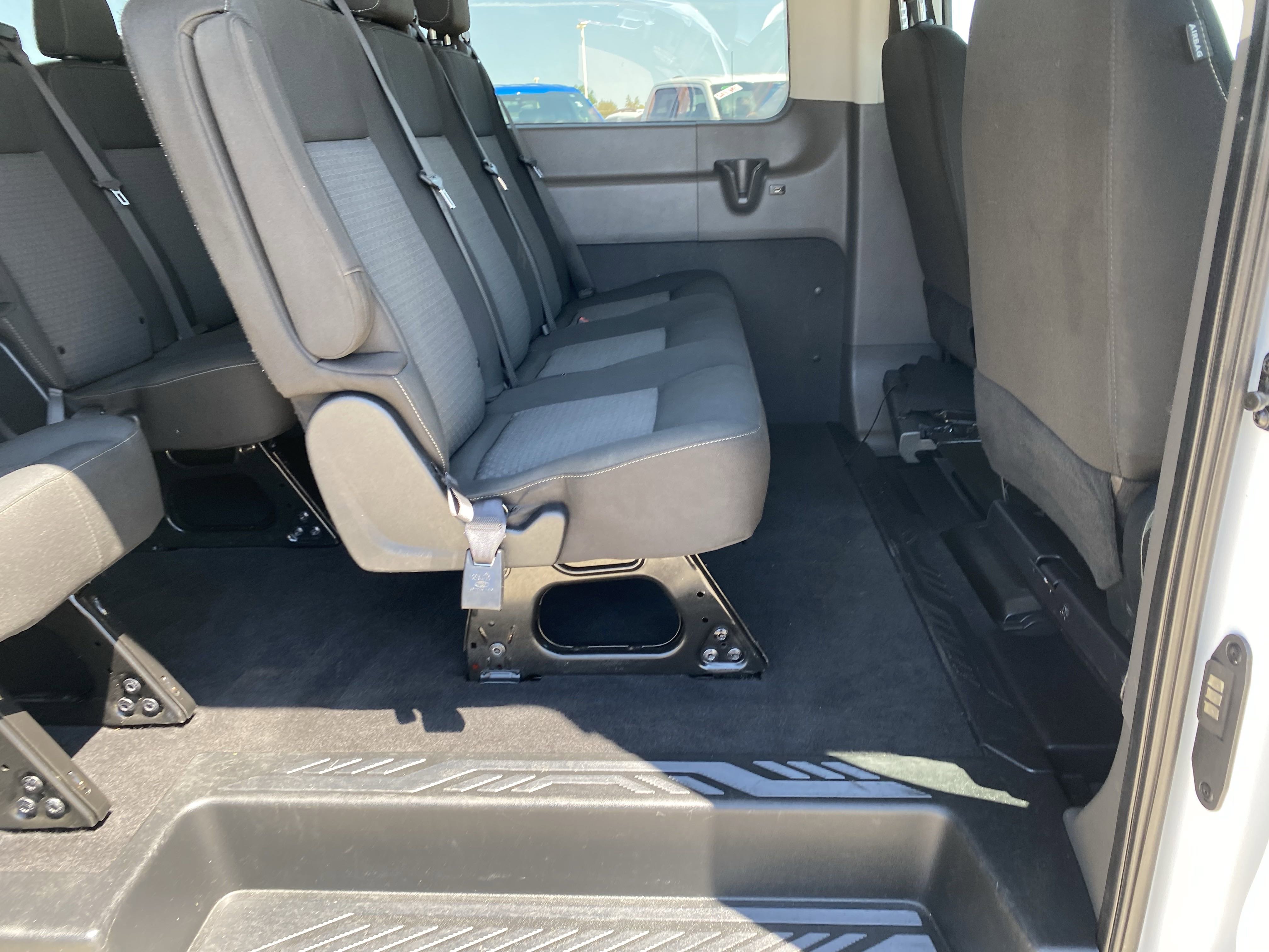 Used 2023 Ford Transit 350 XLT image 11