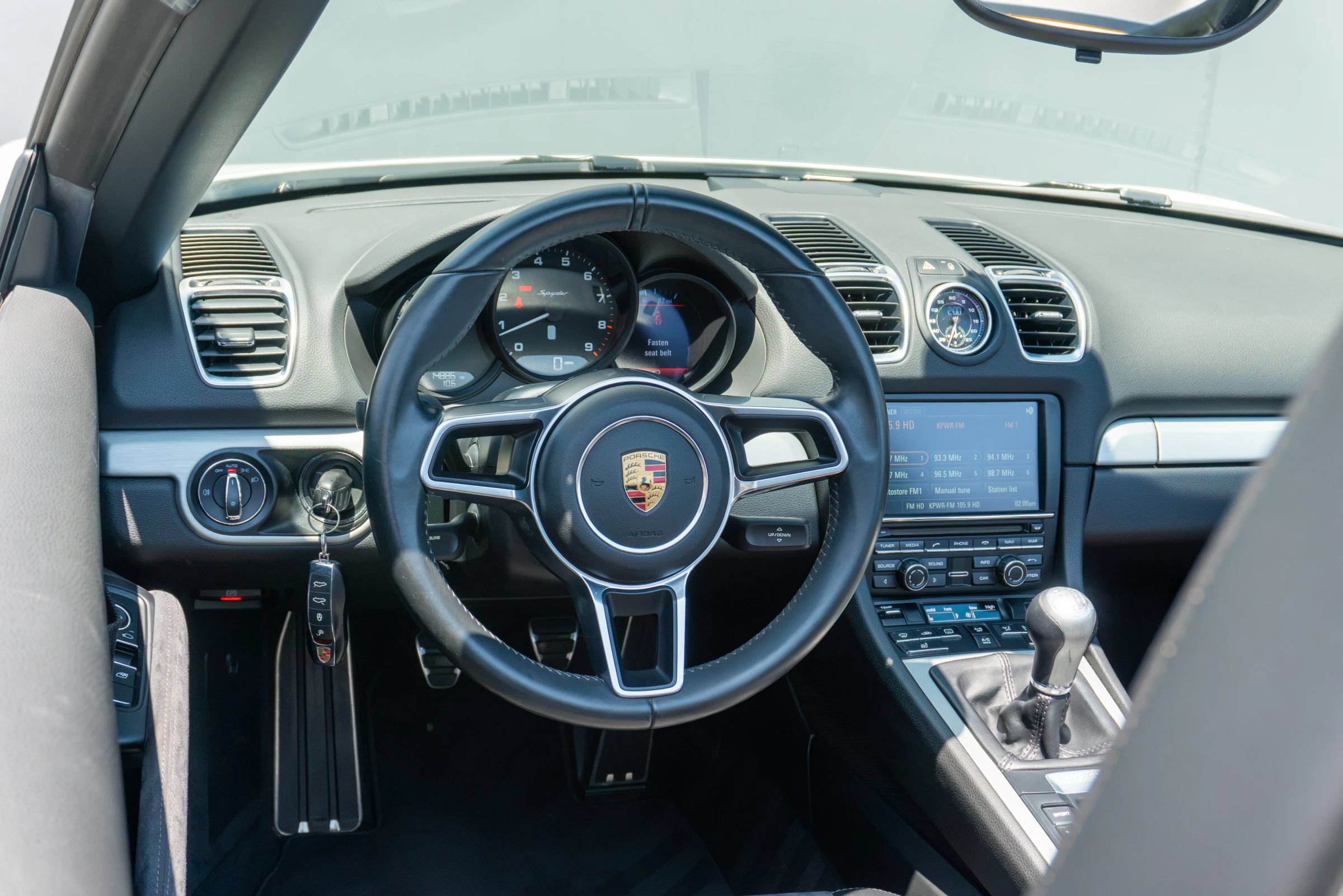 Used 2016 Porsche Boxster Spyder RWD image 16