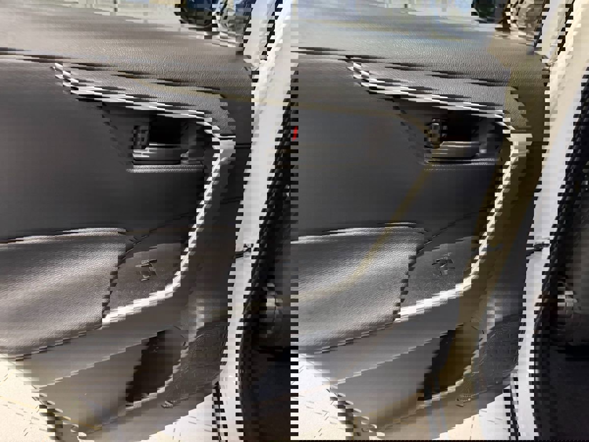 Used 2019 Toyota RAV4 LE w/ All Weather Liner Package AWD/4WD image 41