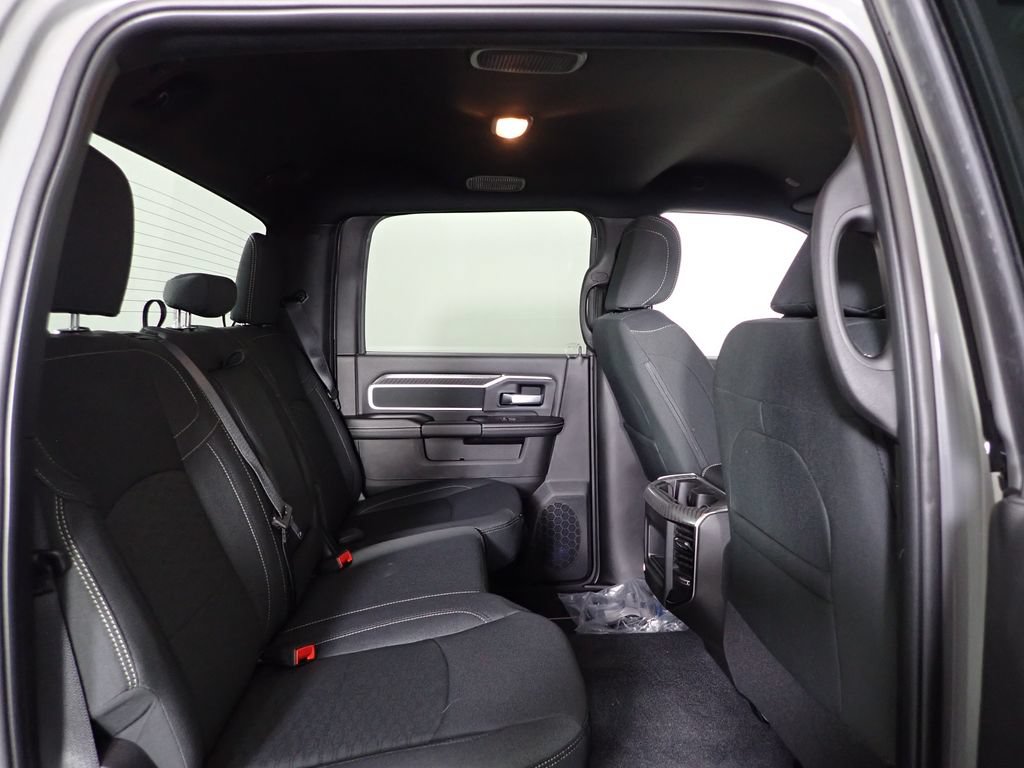 New 2026 RAM 2500 Big Horn AWD/4WD image 33