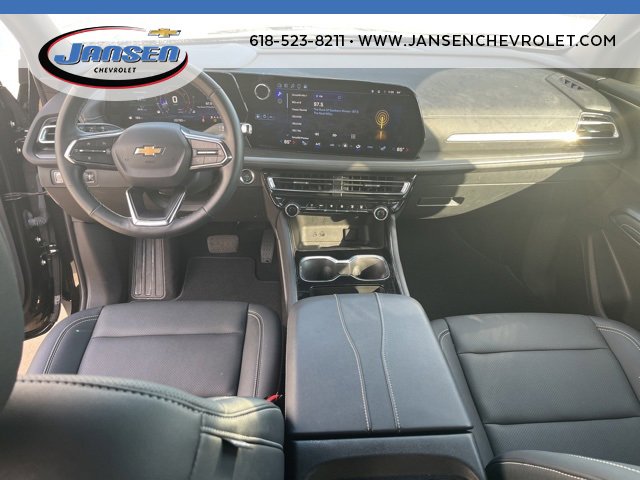 Used 2025 Chevrolet Traverse LT image 28
