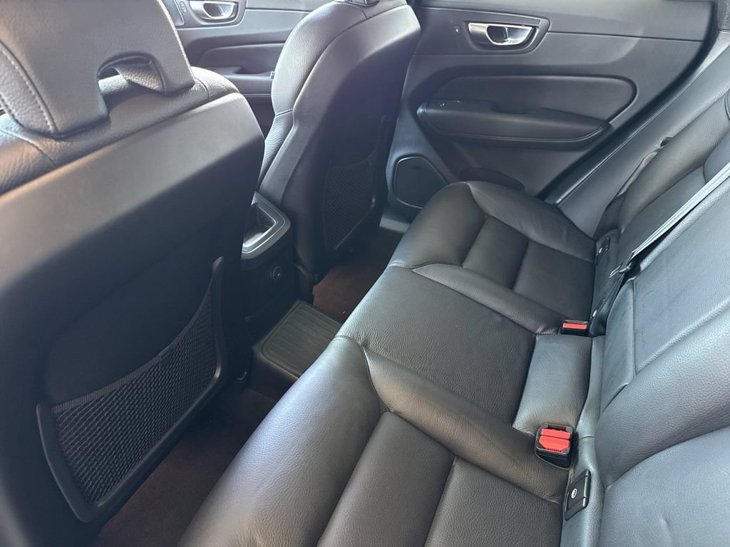 Certified 2023 Volvo XC60 T8 Plus w/ Climate Package AWD/4WD image 11