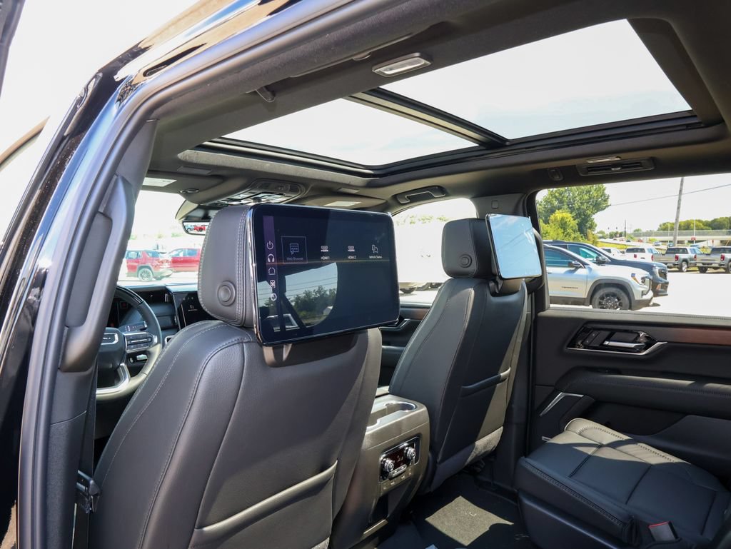 New 2026 GMC Yukon XL Denali w/ Denali Reserve Package AWD/4WD image 14