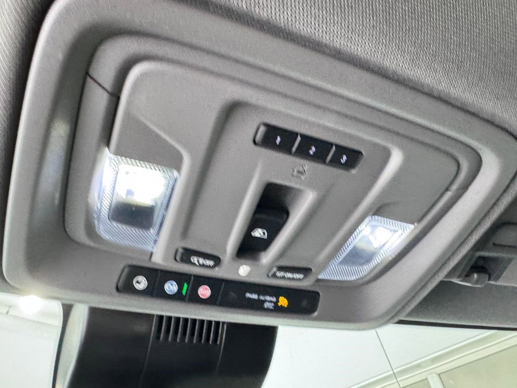 Certified 2025 GMC Sierra 1500 Elevation w/ Preferred Package image 21